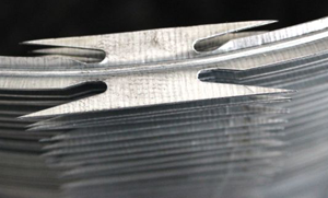 Long Blade CBT-65 Concertina Razor Wire